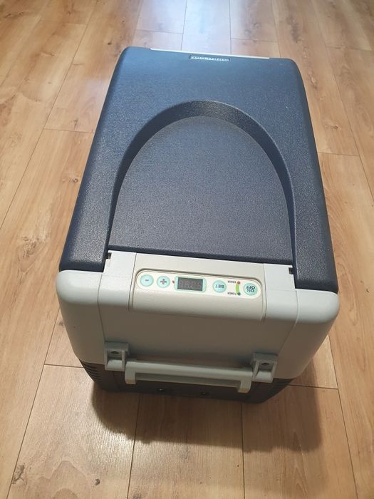 Frigider auto cu compresor