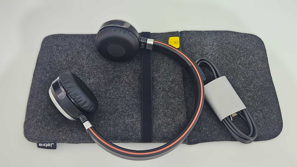 Casti Jabra Evolve 65 SE & Link 230 NOI - Husa protectie -Stereo