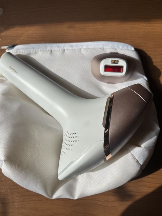 Фотоепилатор Philips Lumea Advanced