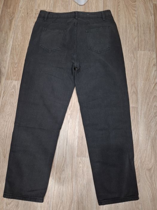 Продам  Джинсы новые.