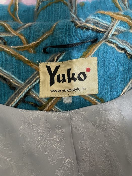 Дизайнерское пальто Yuko