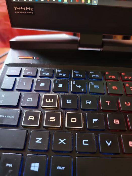 Laptop Gaming HP Omen i7-8750 32Gb DDR4 NVIDIA GTX 1060 6 GB GDDR5 2TB