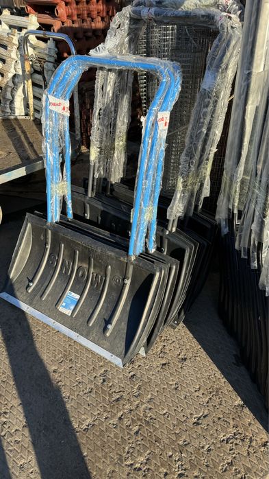 Лопаты снегоуборочные