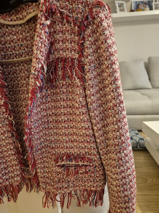 Zara Сако туид Zara