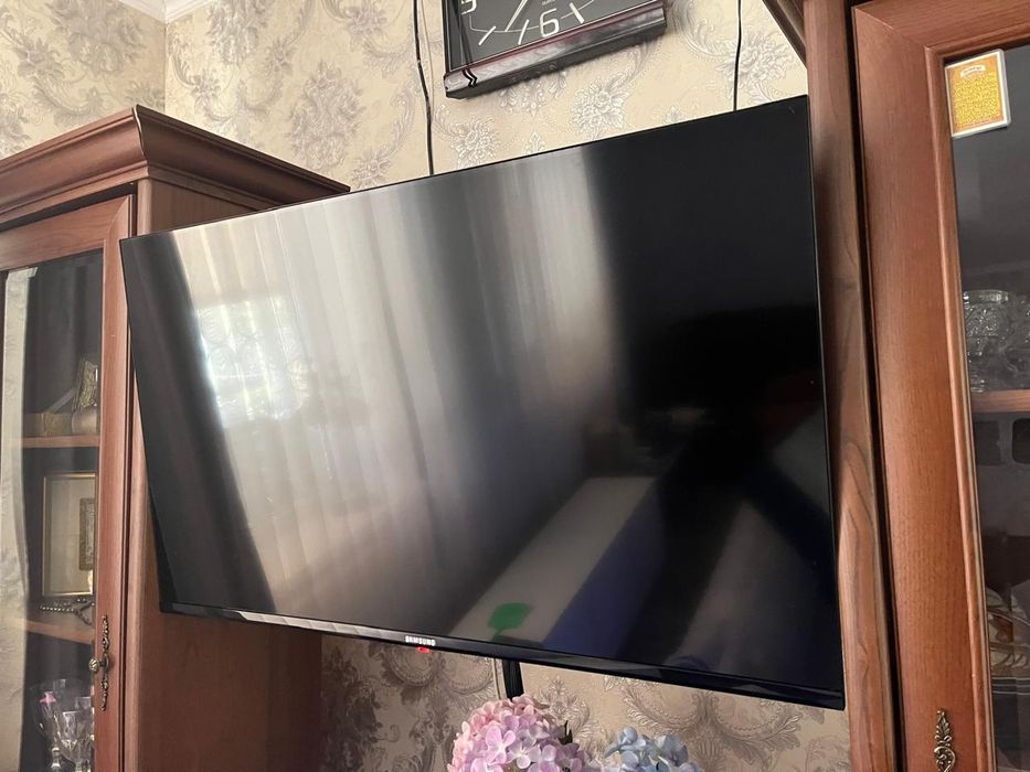 Продам телевизор Samsung