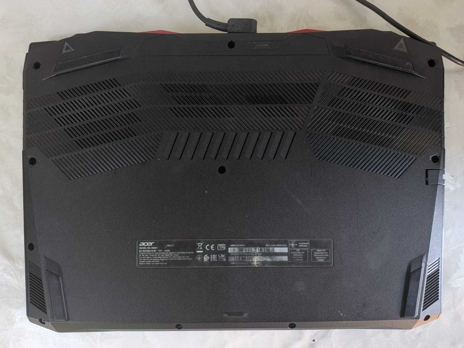 Vând Laptop Acer Nitro 5 de Gaming - Utilizat