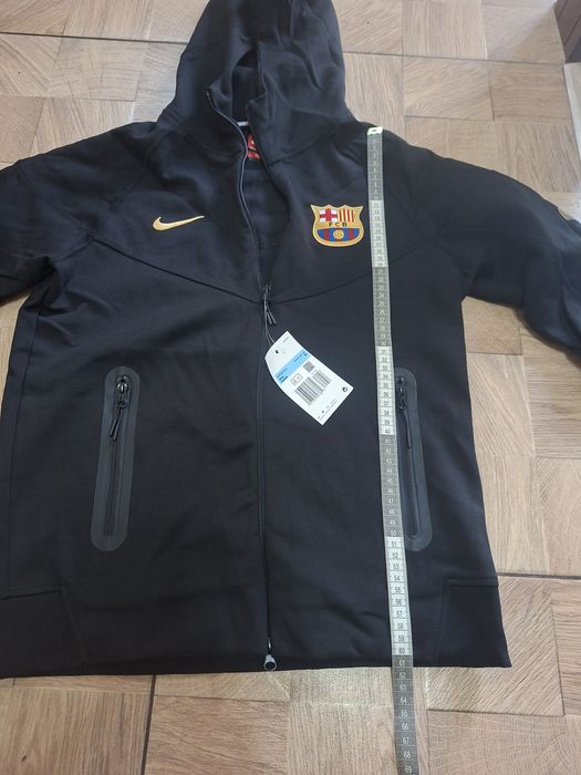 Trening Nike pentru bărbați ,nou cu etichetă,de culoare negru