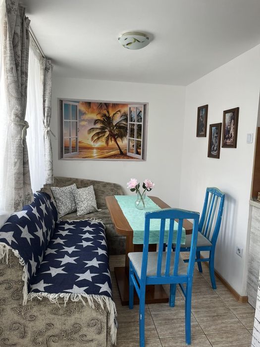 Тристаен апартамент под наем