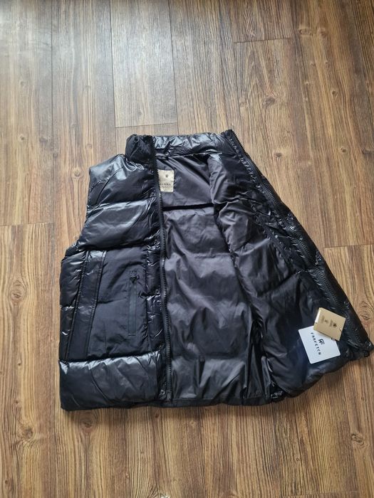 Страхотна мъжка грейка елек Bur ... размер S M L XL 2XL

Най-висок кла