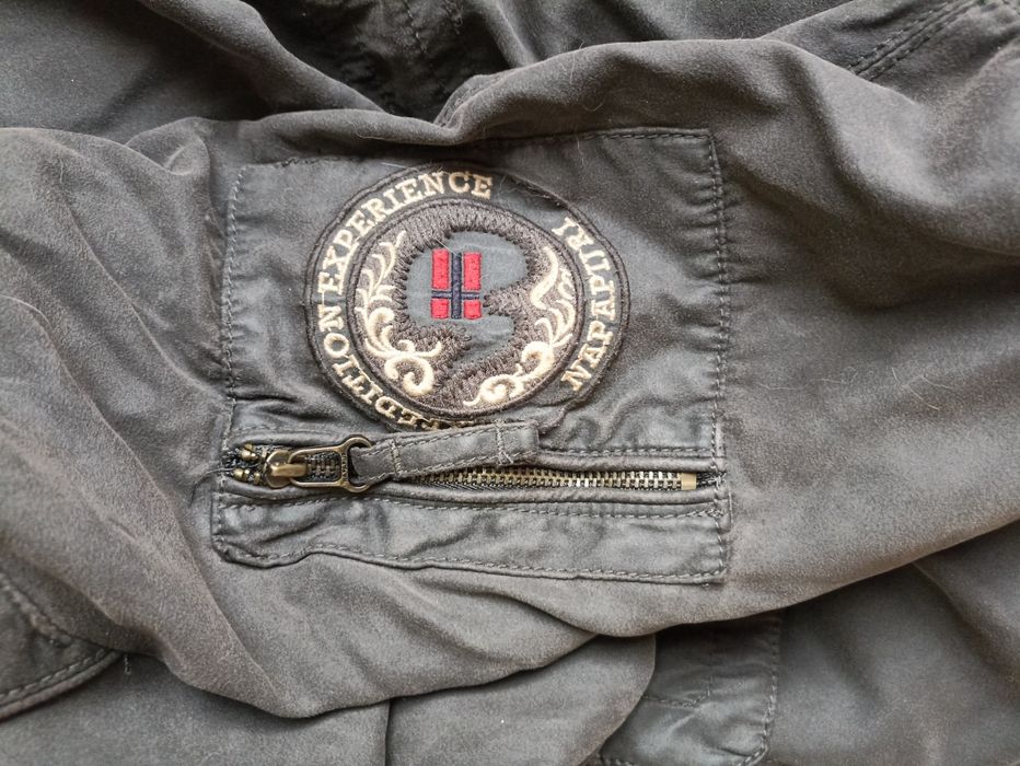 Пухено яке,парка NapapijriПухено яке,парка Napapijri