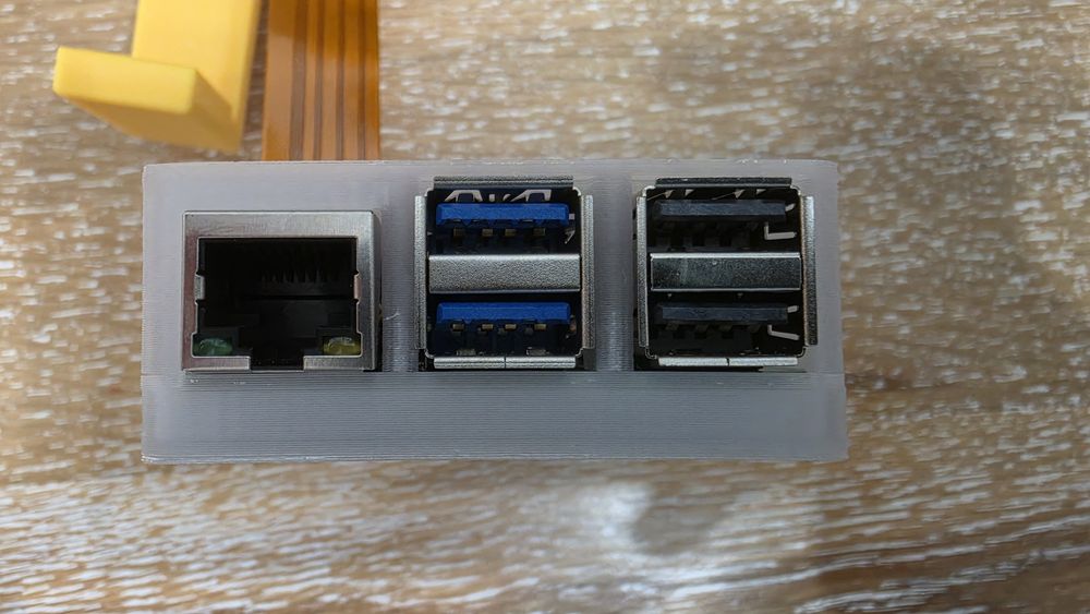 Kit complet Raspberry Pi 5 (8GB) + Cameră v3 NoIR + Sursă oficială 27W + Accesorii