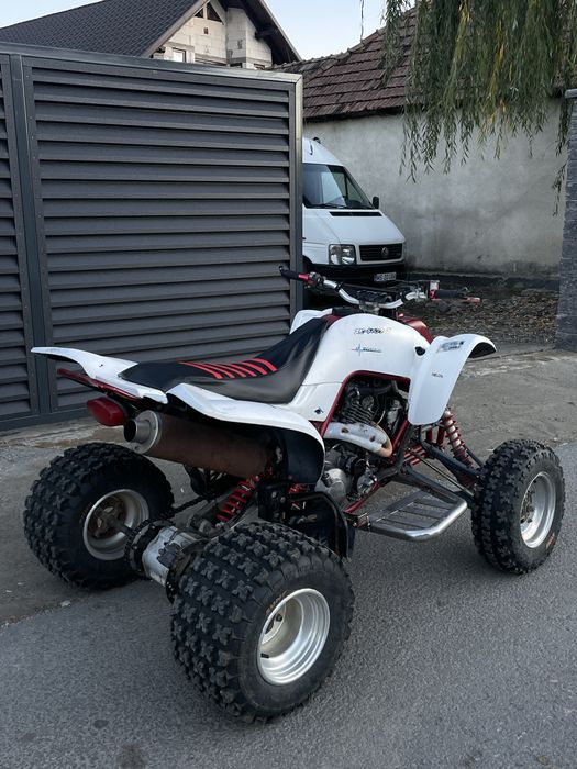 Yamaha raptor 660r