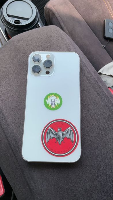 Продам Iphone 13pro max 512