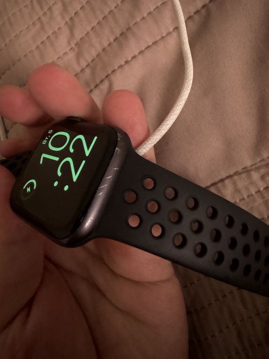 Apple Watch Series 5 Nike