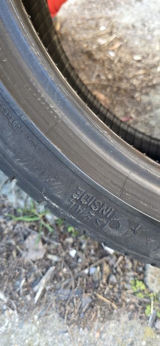 Гуми 2бр 245/40/19 - 1бр  - 115лв