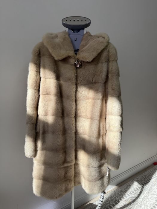 Продам Норковую шуба