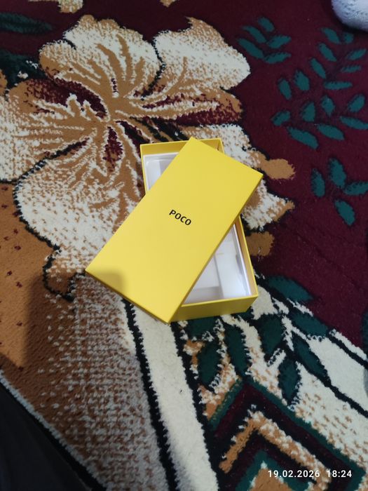 Poco f3 8/256 сатылады