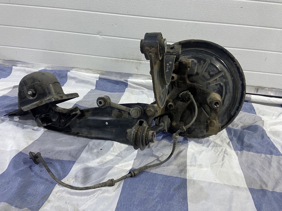 fuzeta spate VW Golf 5- dezmembrari Vw Golf 5