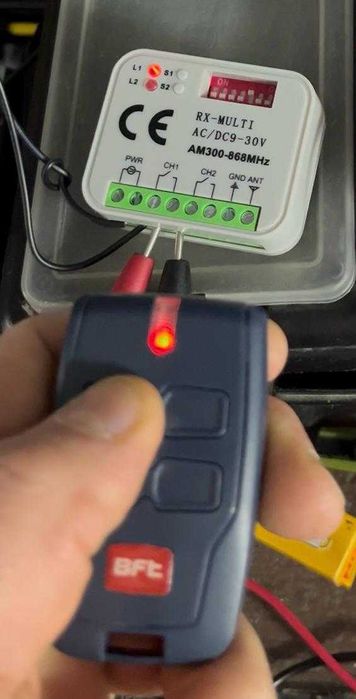 Receptor radio universal, compatibil automatizari BFT, Nice , FAAC