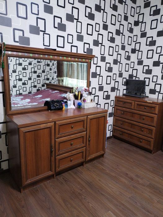 Spalniy komplekt sotiladi