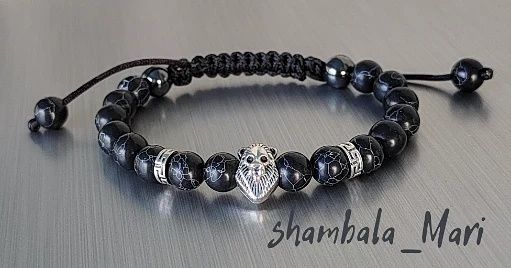 Браслеты из камней