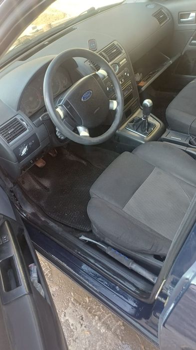 Ford Mondeo МЕХАНИКА 2004г
