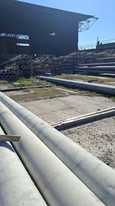 Бетонни стълбове