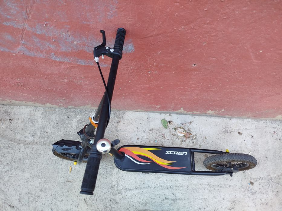 Самокат б/у в очень хорошем состоянии