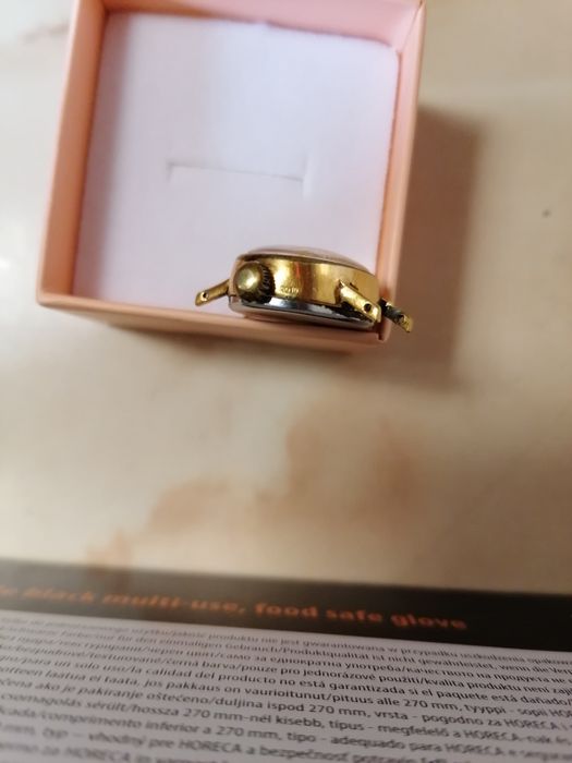 Ceasuri vechi placate cu aur