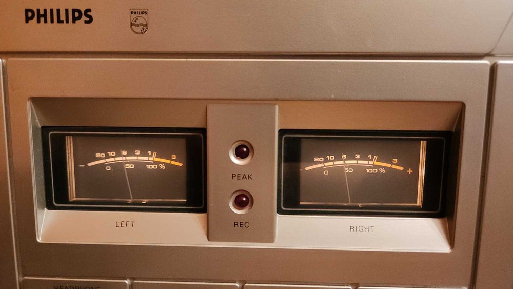 Касетен дек PHILIPS ретро