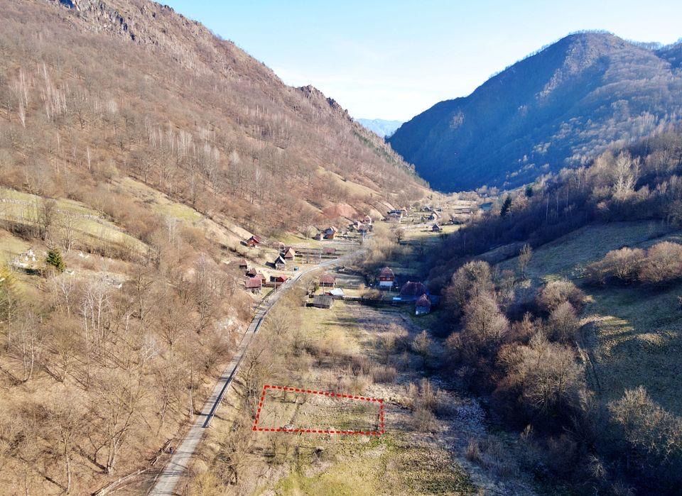 Vând teren intravilan,sat Lunca Largă(Ocoliș)Alba