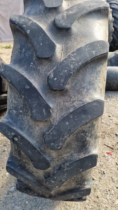 CAUCIUC tractor 12.4R24 marca Firestone