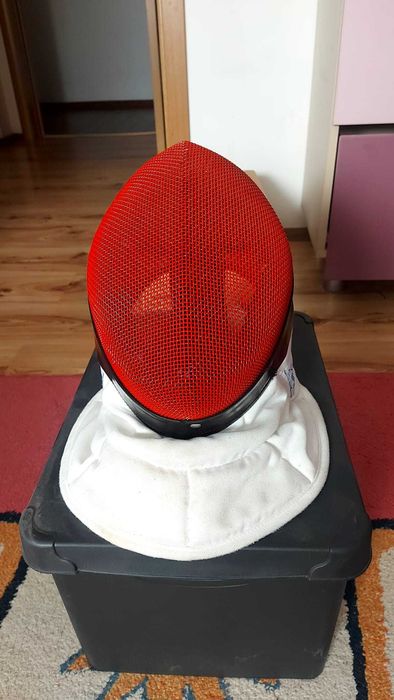 Mască pentru scrimă