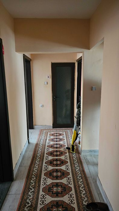 Дава се под наем Тристаен апартамент в Разград, Абритус - 80 кв.м за 298.86 € - Снимка #8