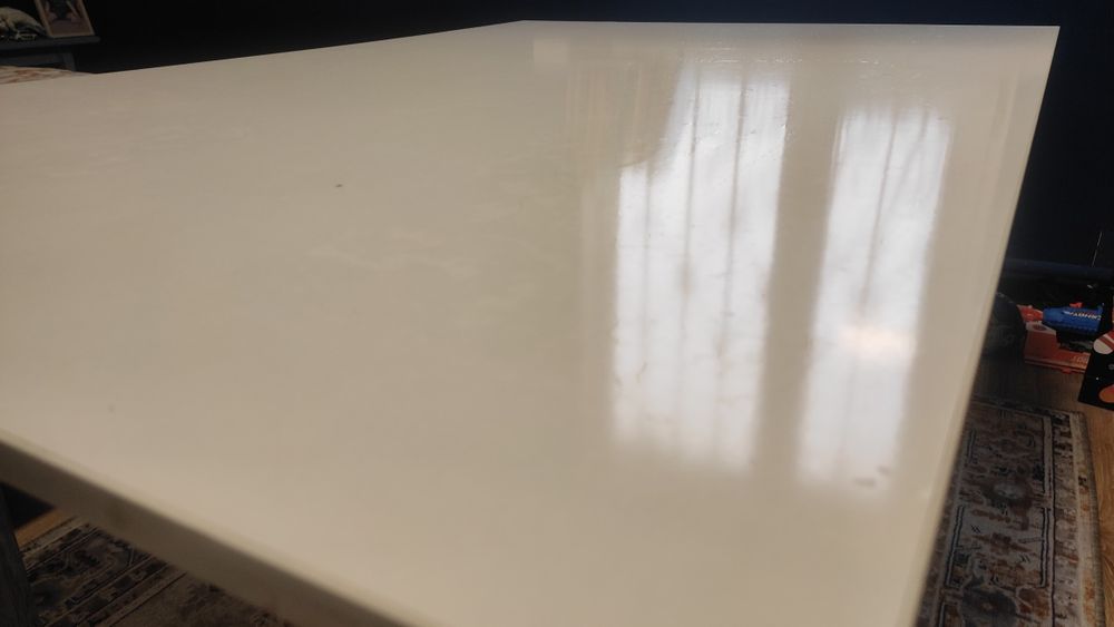 Стол для мастерской студии