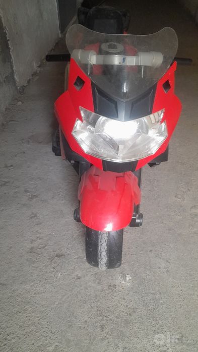 BMW Kisonli 300 bolalar motosikli 4yoshgacha