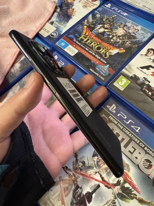 Redmi Note 14 Pro 5G 256 GB impecabil, 8+4 GB RAM fără uzură