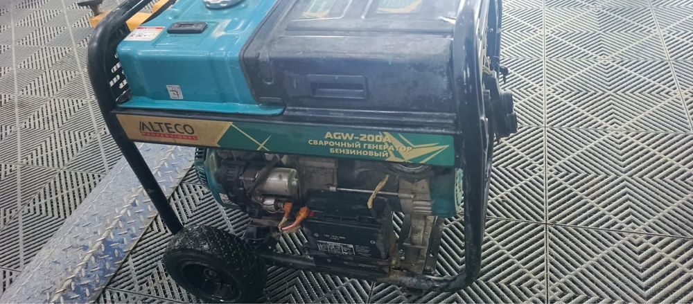 Генератор ALTECO 5.5 кв, 200А. бензин