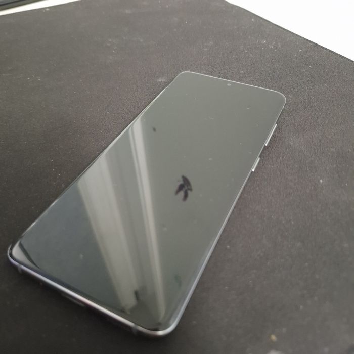 Продам samsung s20