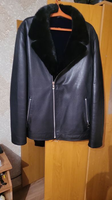 Продам натуральную кожанную дубленку