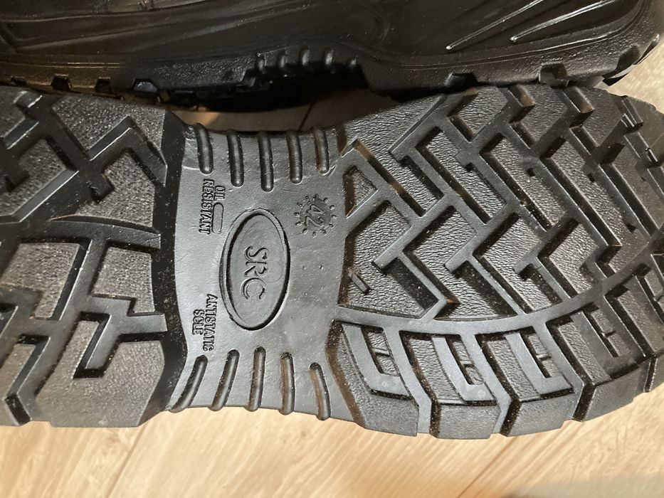 Мъжки обувки 42 номер