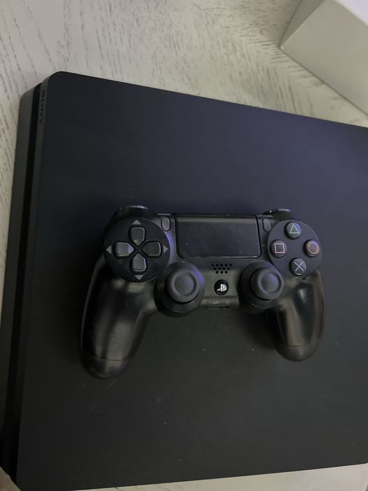 Pachet  cu vr , volan și ps4
