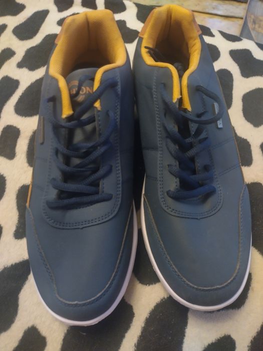 Кроссовки мужские,новые