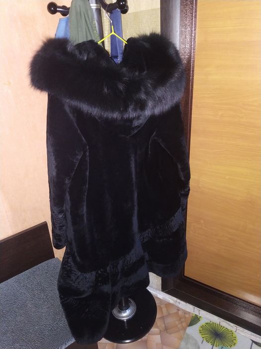 Продам шубу цигейка натуральная.
