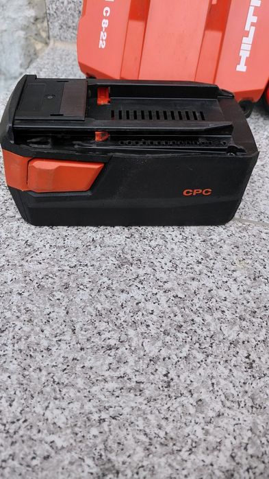 Hilti, Milwaukee,Bosch  Батерия и зарядни