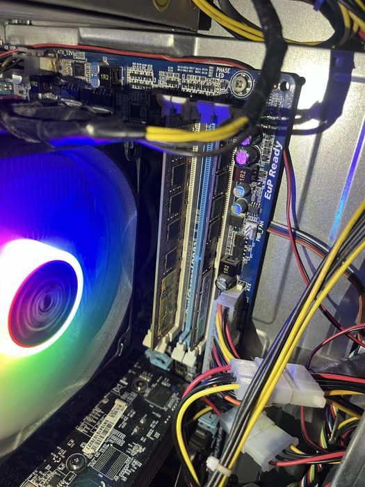 Продам комплект на 1156 сокете