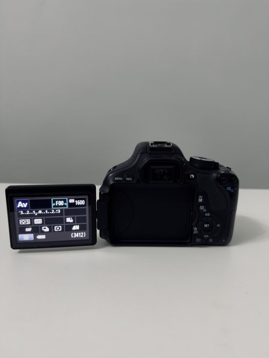 Фотоаппарат Canon 600D