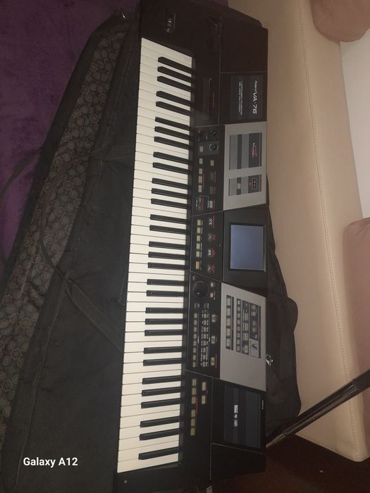 Vand orga pentru piese roland va 76