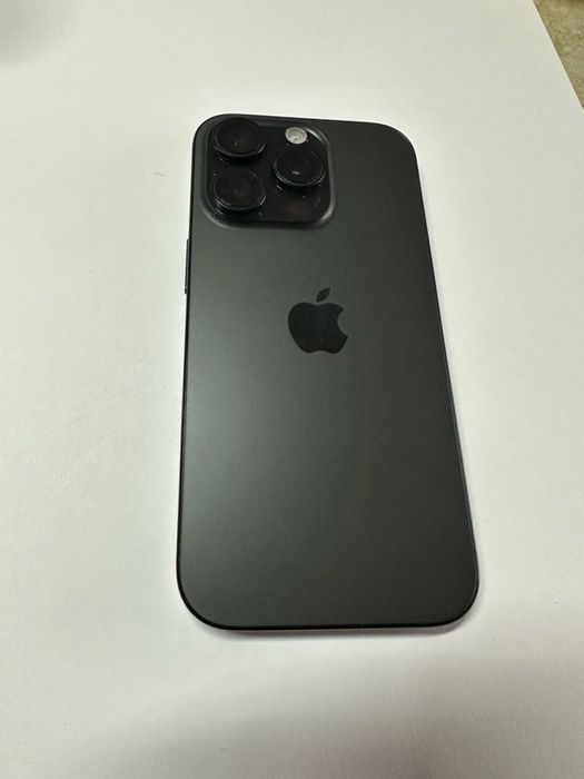Vand iphone 16 pro Black Titanium