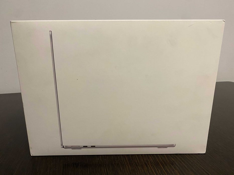 MacBook Air 13.6 M4 ,16Gb ,SSD 512 Nou Sigilat
